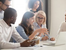 Saber ouvir é tão importante quanto saber falar