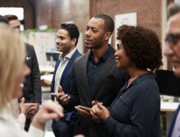 Aprenda o que é networking e saiba como fazer com 15 dicas práticas