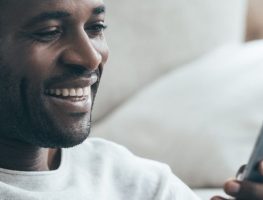 App Vagas é gratuito e oferece oportunidades em mais de 3 mil empresas