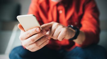 Melhores palavras para colocar no currículo e se destacar no processo seletivo