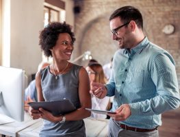 Conheça as principais profissões de humanas para escolher uma carreira