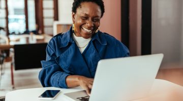 Resumo LinkedIn: como fazer e melhores dicas