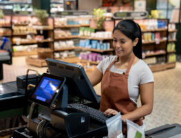 O que colocar no currículo para trabalhar em supermercado? Veja dicas!